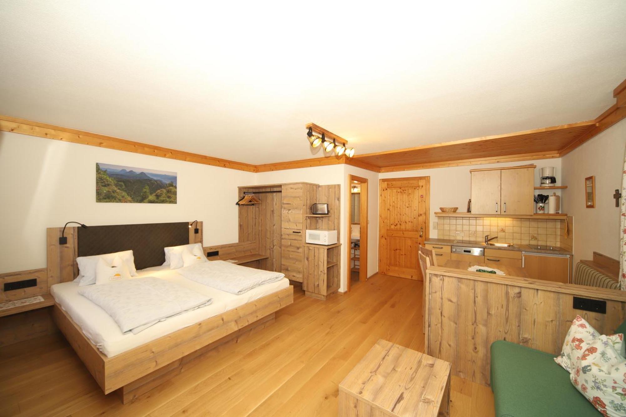 Linarhof Apartment Urlaub Am Bio Bauernhof Haus im Ennstal Eksteriør bilde