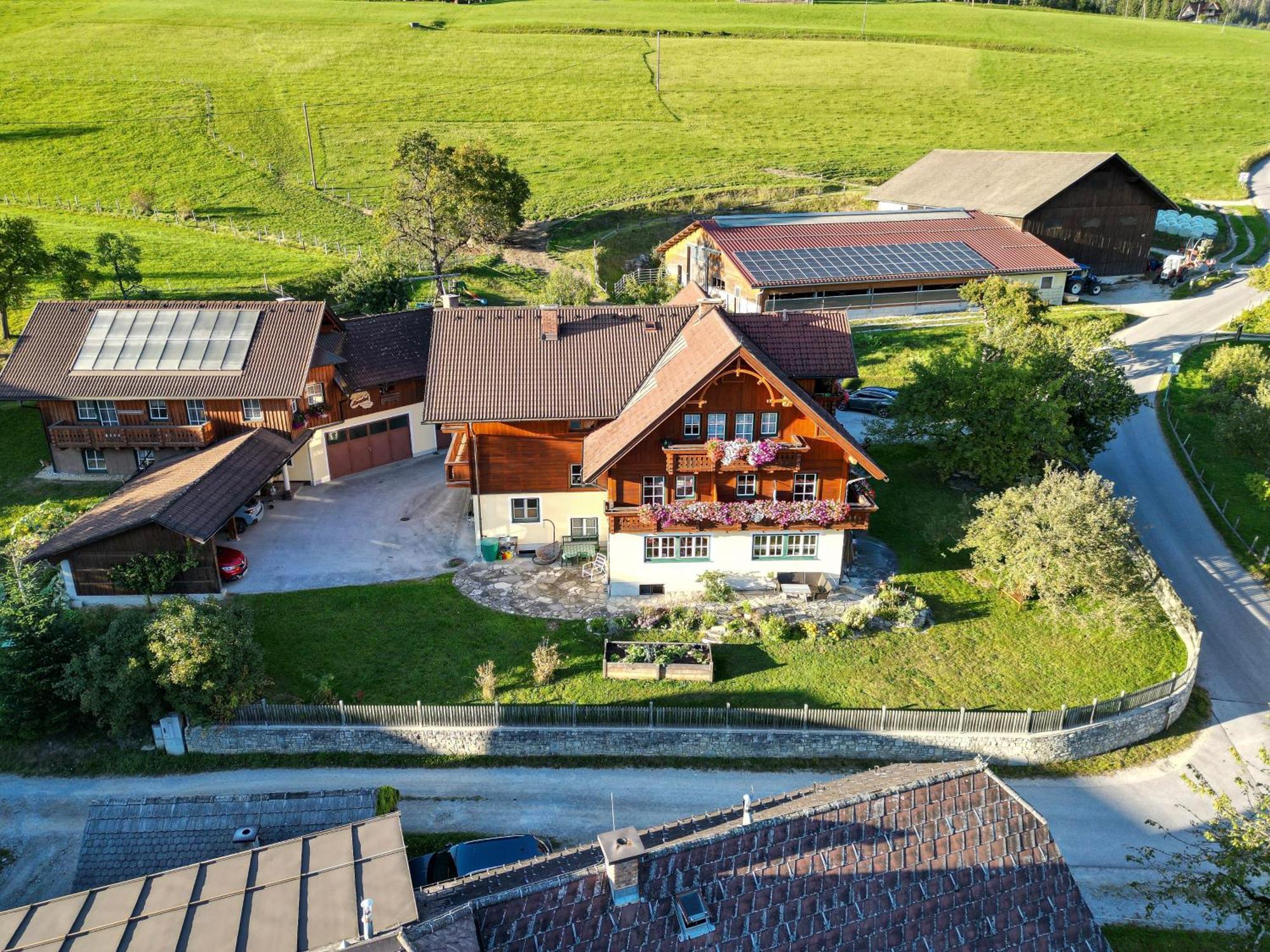 Linarhof Apartment Urlaub Am Bio Bauernhof Haus im Ennstal Eksteriør bilde