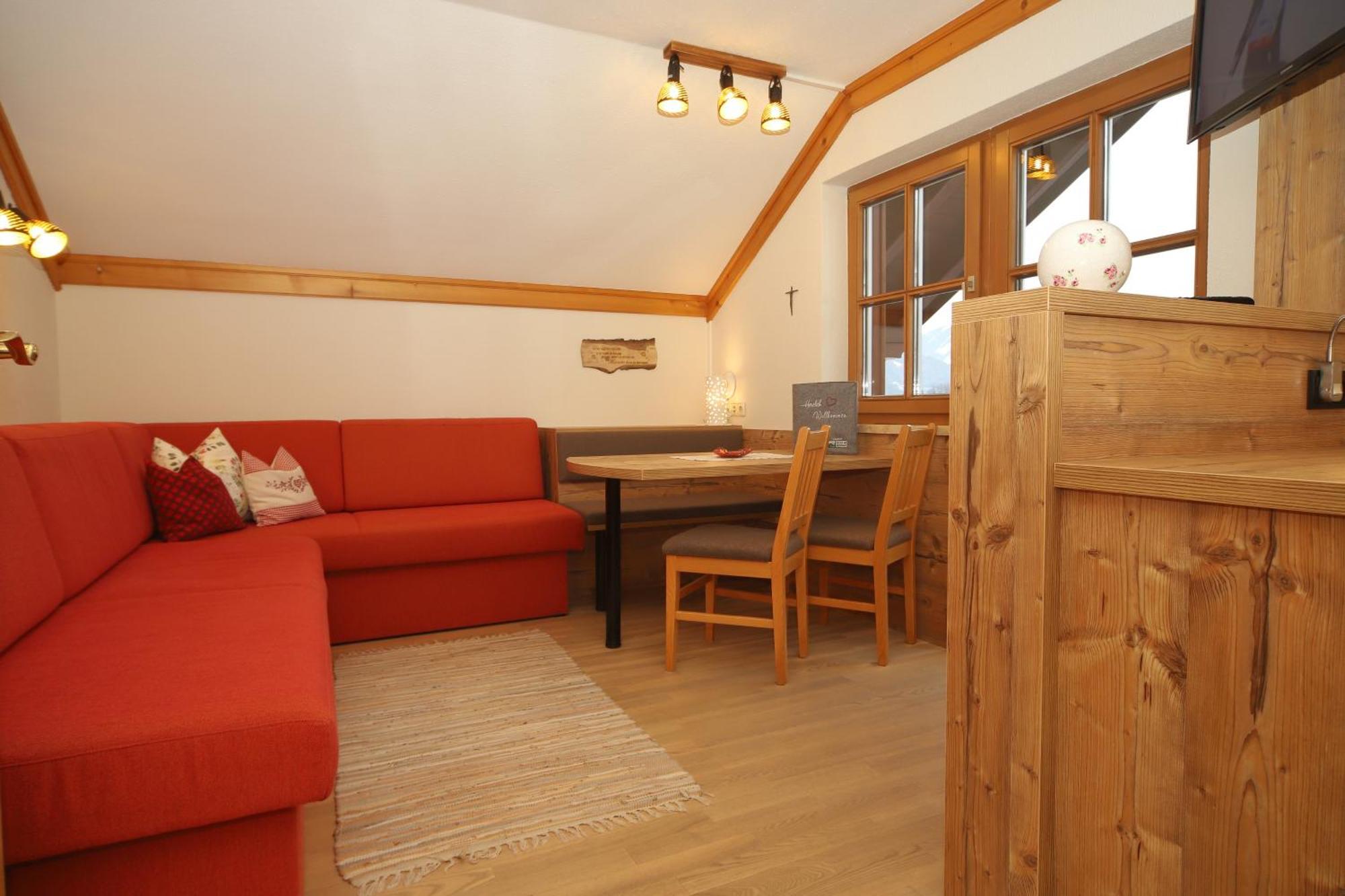 Linarhof Apartment Urlaub Am Bio Bauernhof Haus im Ennstal Eksteriør bilde