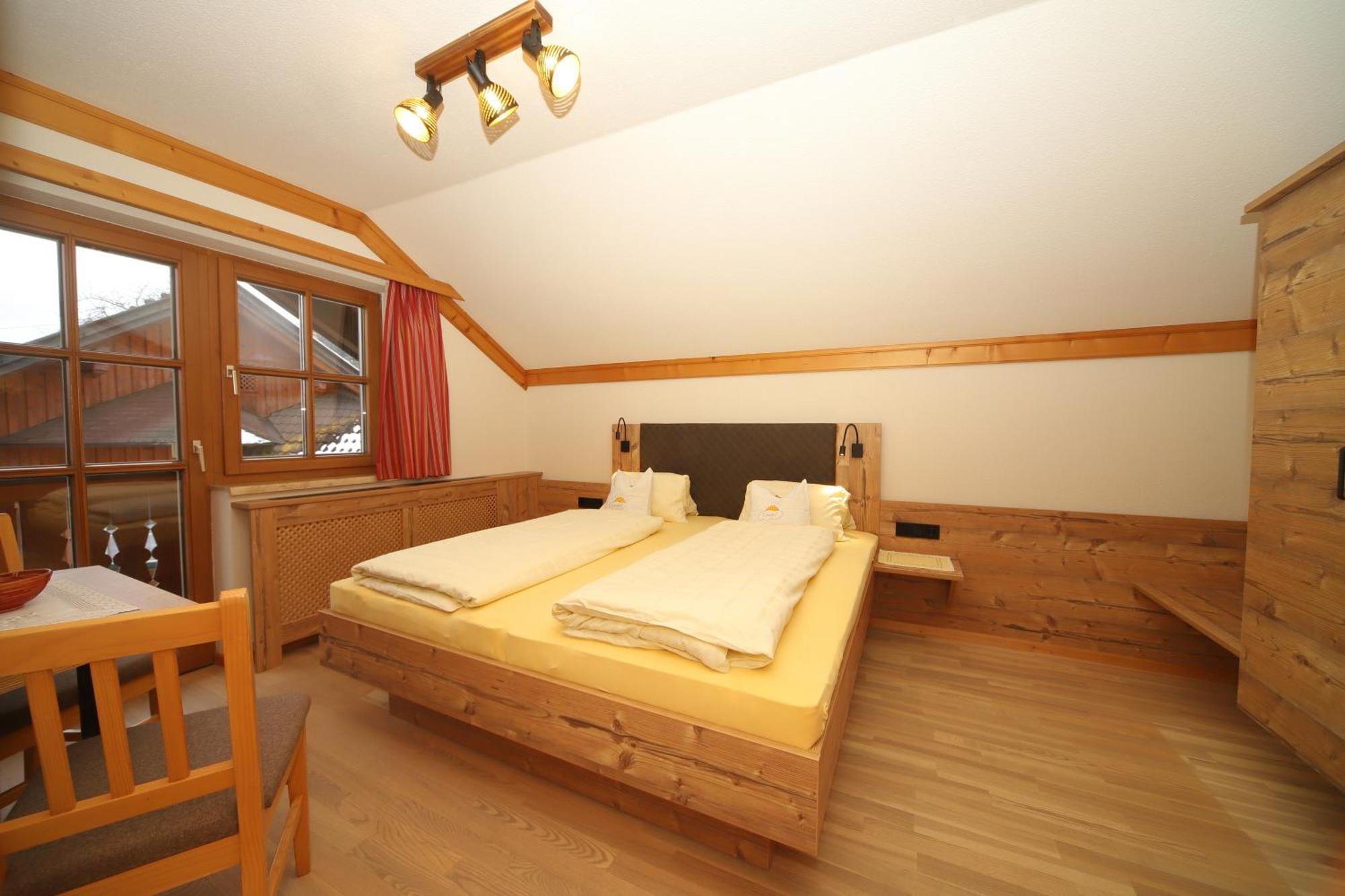 Linarhof Apartment Urlaub Am Bio Bauernhof Haus im Ennstal Eksteriør bilde